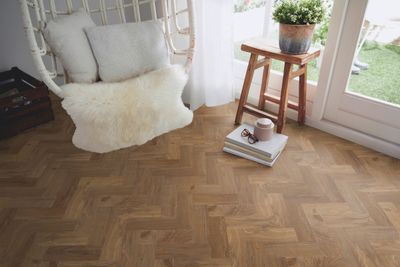Vinyylilattia mFLOR Parva Parquet 46282 Thors Oak 1,05m2