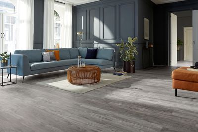 Vinyylilattia mFLOR English Oak 70619 Chester Oak 3,37m2