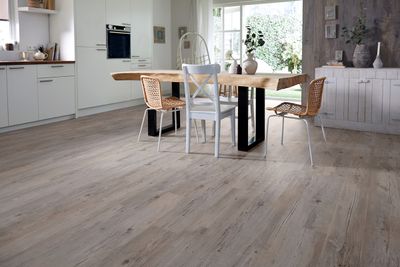 Vinyylilattia mFLOR Authentic Plank 81013 Verde 3,37m2